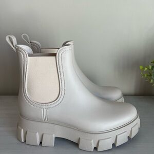 Jeffrey Campbell•Platform Lug Sole Chelsea Rain Boot•Size 8